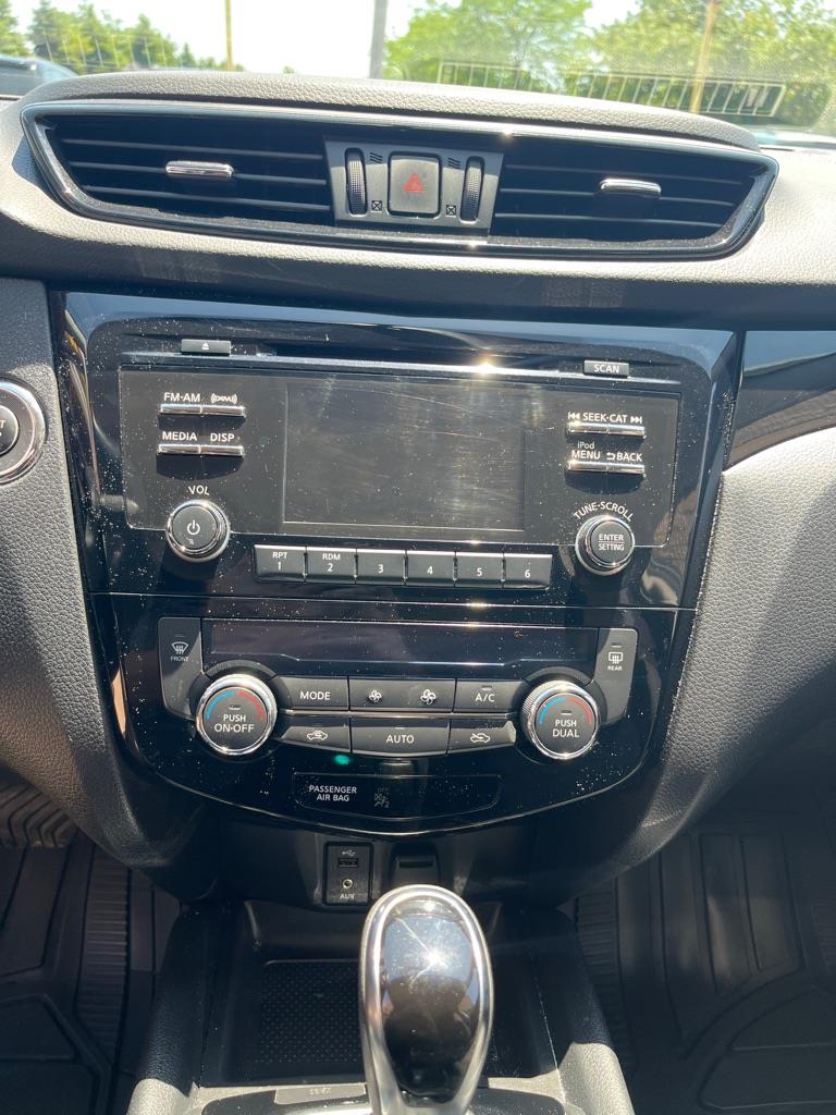 Nissan Rogue Sport SV AWD 2018