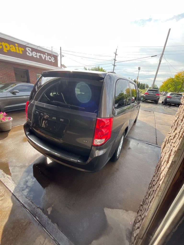 Dodge Grand Caravan SXT 2020