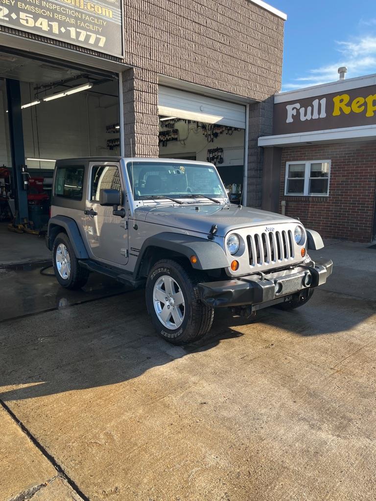 Jeep Wrangler Sport 4WD 2013