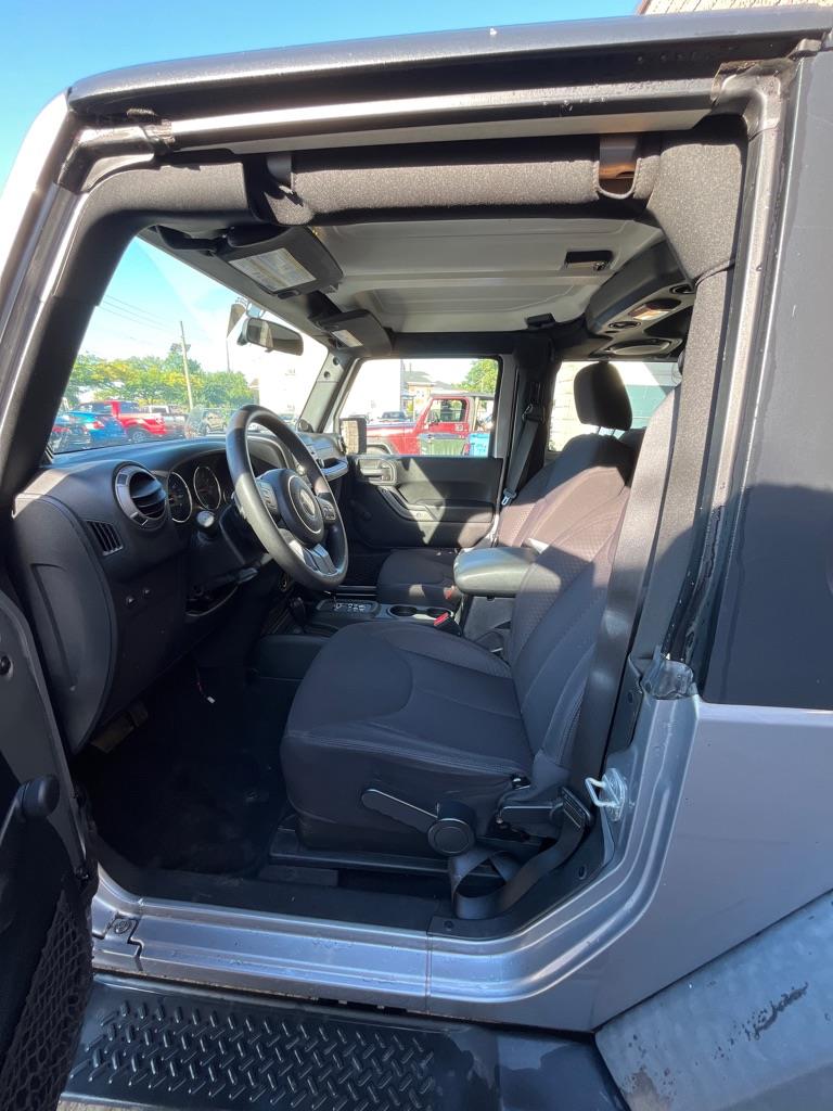 Jeep Wrangler Sport 4WD 2013