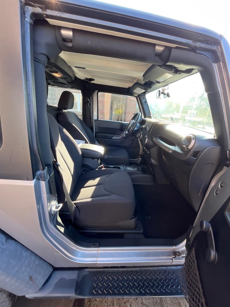 Jeep Wrangler Sport 4WD 2013