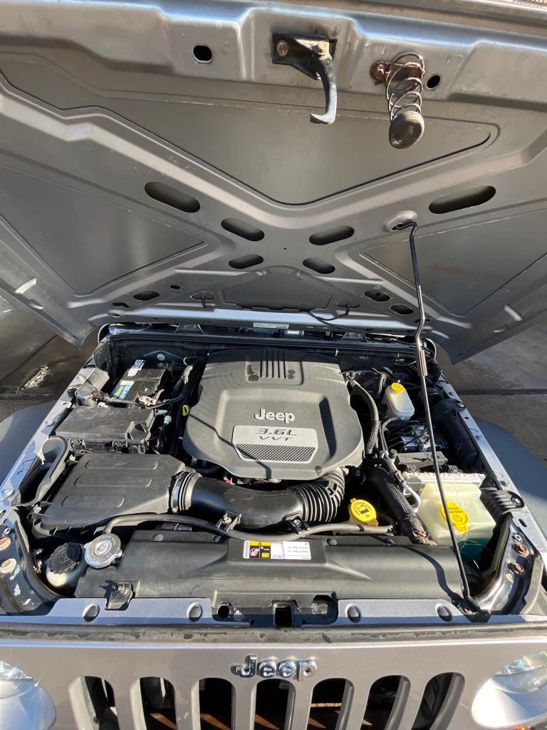 Jeep Wrangler Sport 4WD 2013