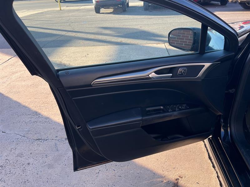 Ford Fusion SE 2017