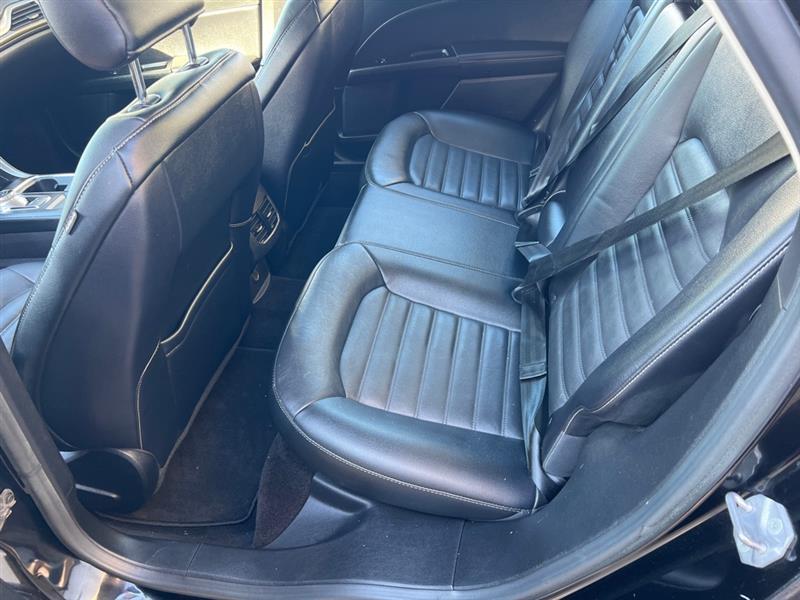 Ford Fusion SE 2017
