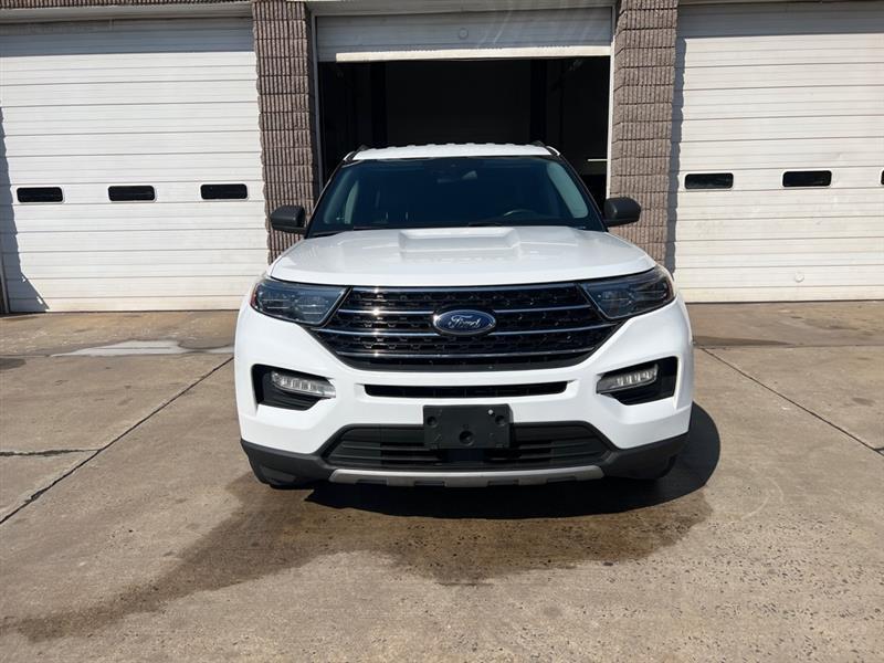 Ford Explorer XLT AWD 2021