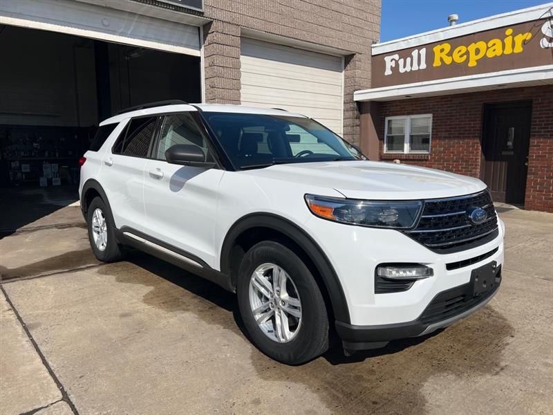 Ford Explorer XLT AWD 2021