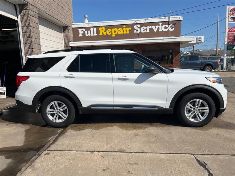 Ford Explorer XLT AWD 2021