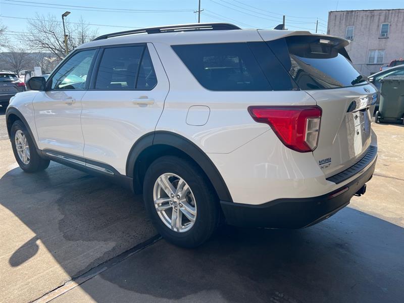 Ford Explorer XLT AWD 2021