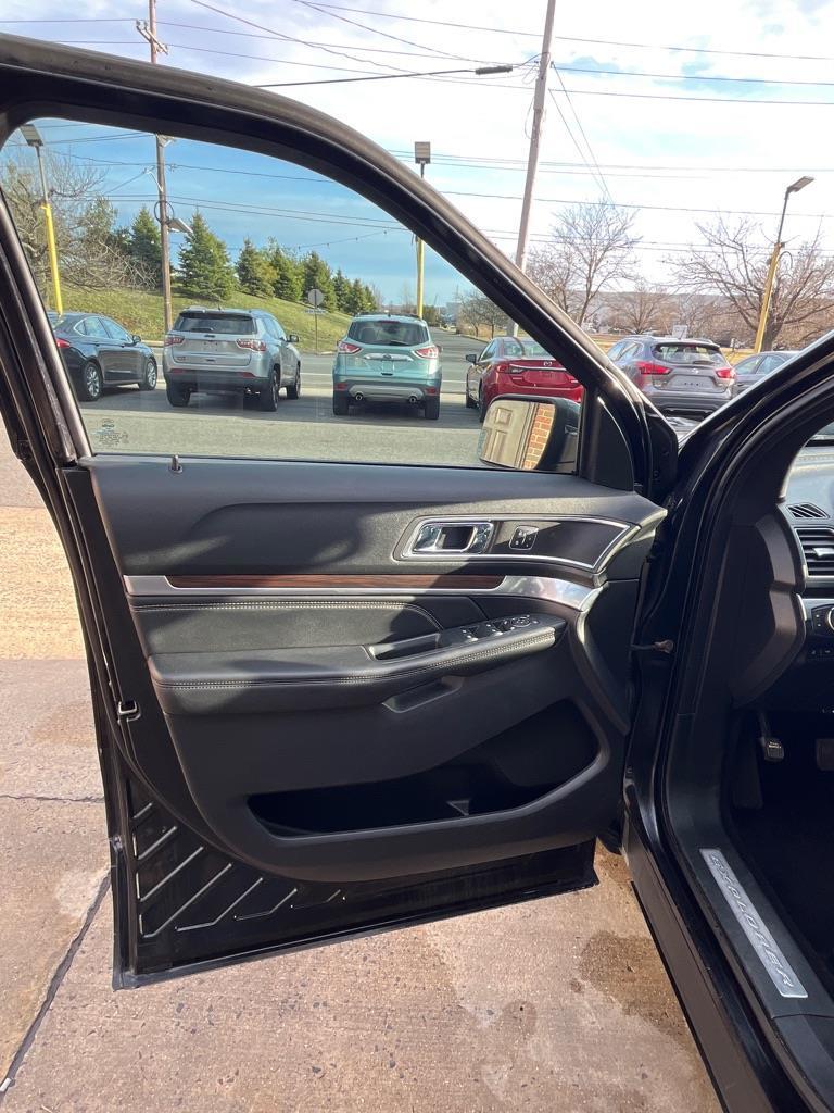 Ford Explorer Limited 4WD 2019