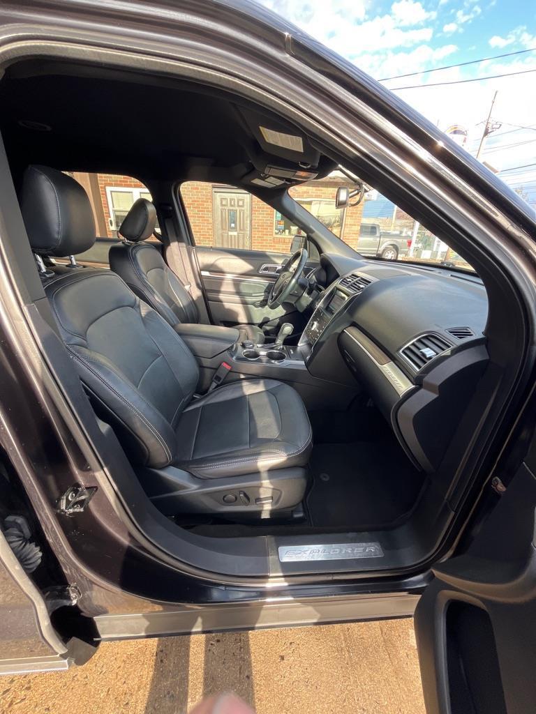 Ford Explorer Limited 4WD 2019