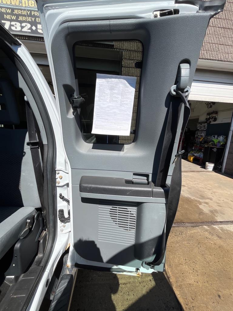 Ford F-250 SD XL SuperCab 4WD 2011