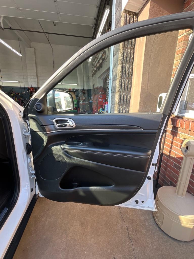 Jeep Grand Cherokee Limited 4WD 2015