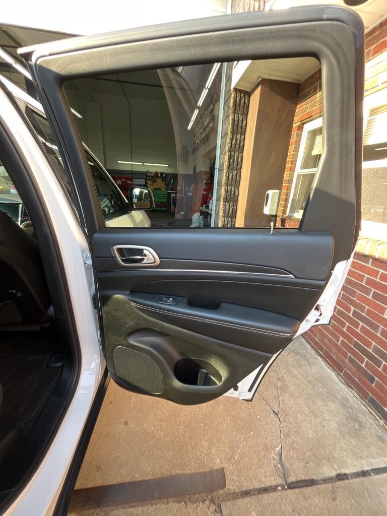 Jeep Grand Cherokee Limited 4WD 2015