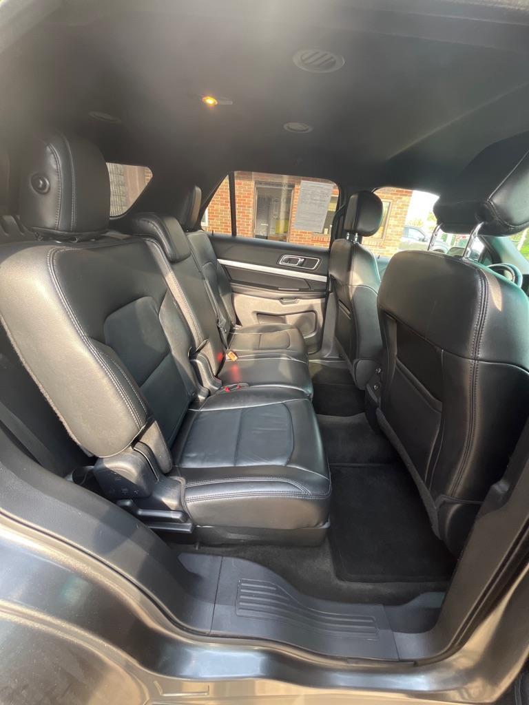 Ford Explorer XLT 4WD 2017
