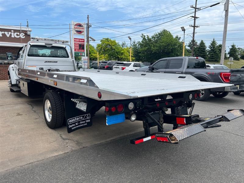 Ford F-650 SuperCab 2WD DRW 2012
