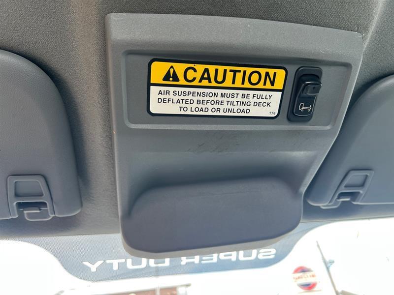 Ford F-650 SuperCab 2WD DRW 2012