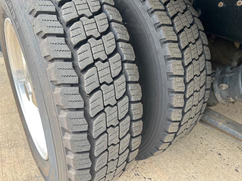 Ford F-650 SuperCab 2WD DRW 2012