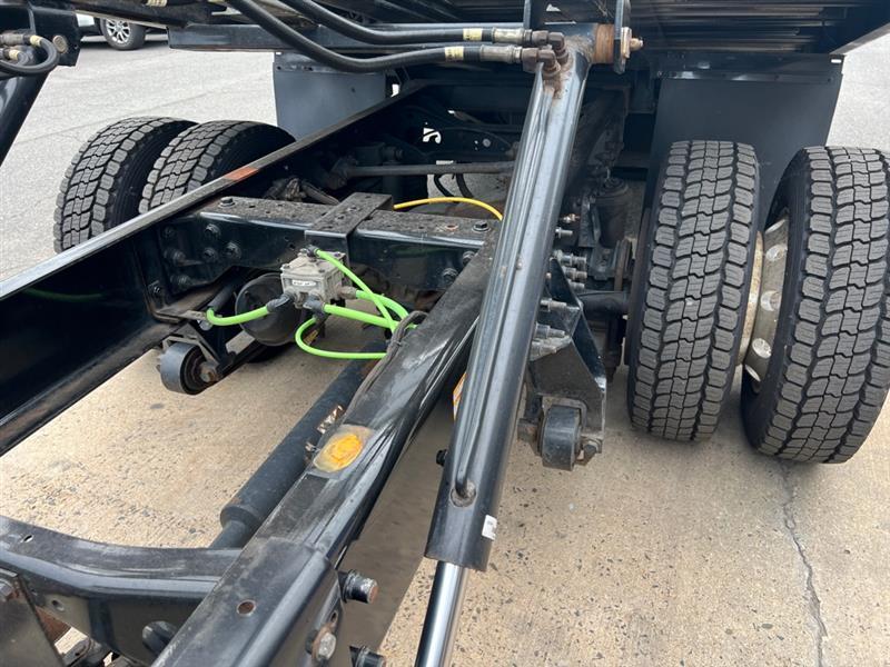 Ford F-650 SuperCab 2WD DRW 2012