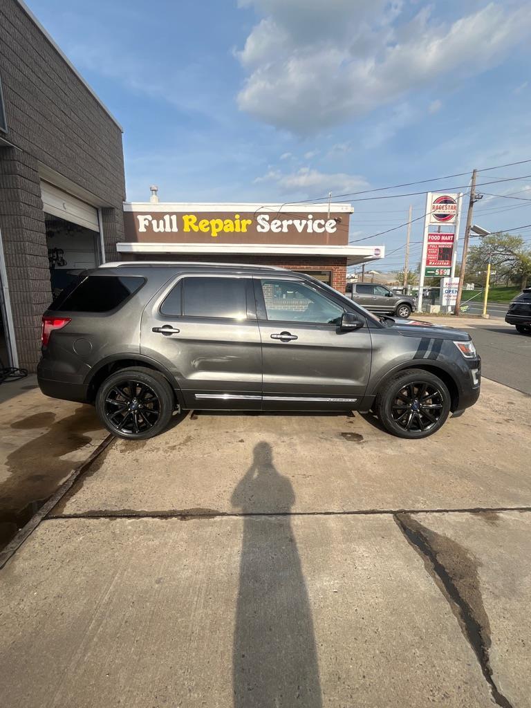 Ford Explorer  2017