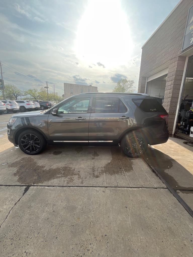Ford Explorer  2017