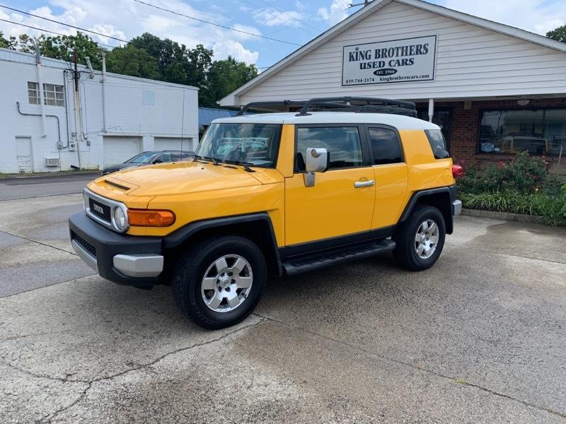Used 2007 Toyota FJ Cruiser 4WD AT for Sale in Lexington KY 40391 King