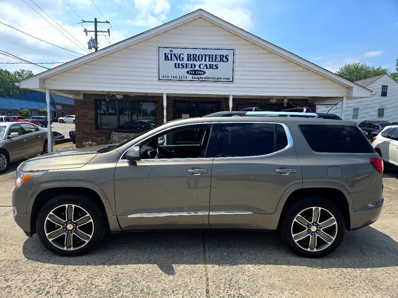 GMC Acadia AWD 4dr Denali 2019 GMC Acadia AWD 4dr Denali 2019