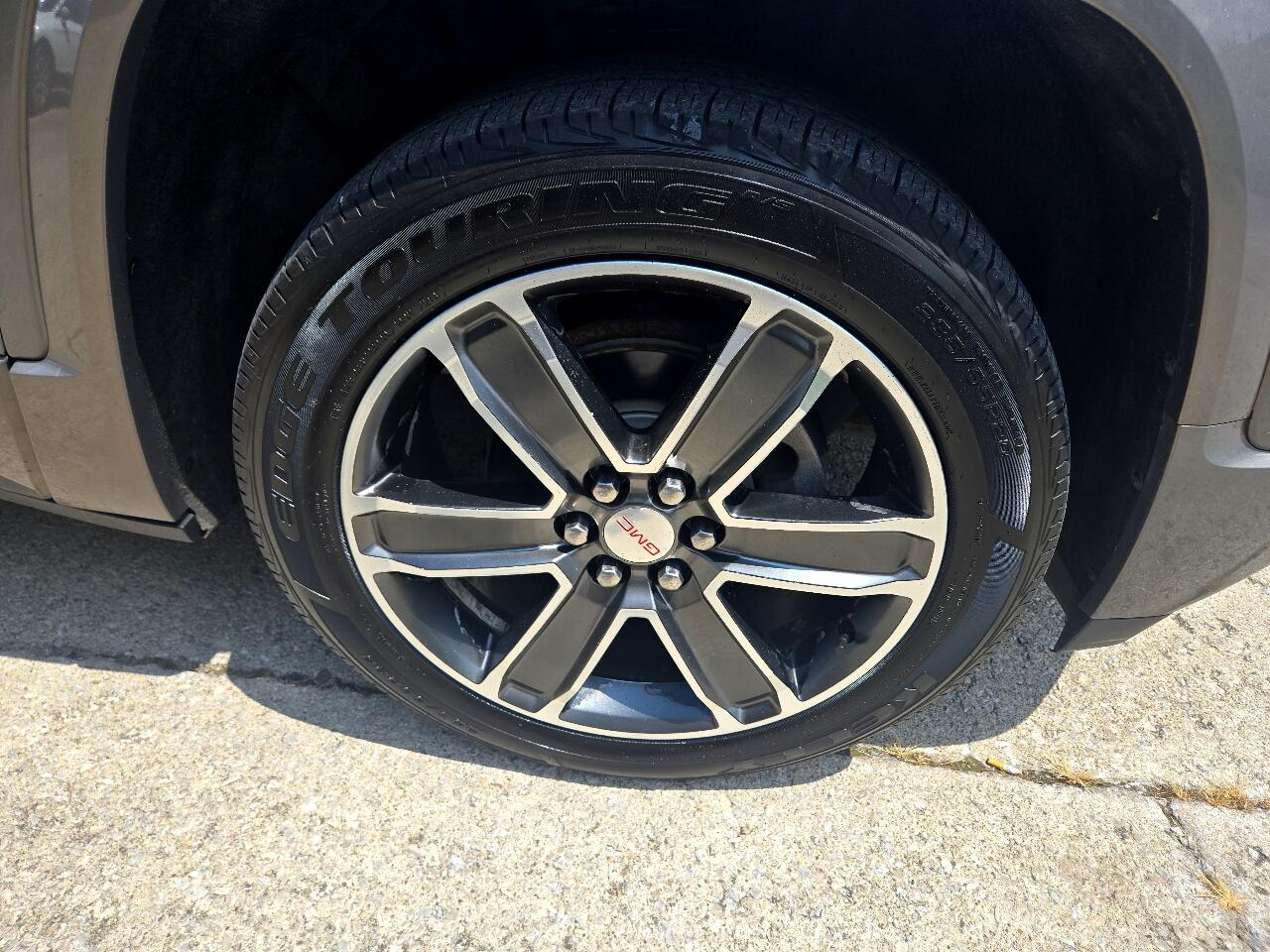 GMC Acadia AWD 4dr Denali 2019 GMC Acadia AWD 4dr Denali 2019