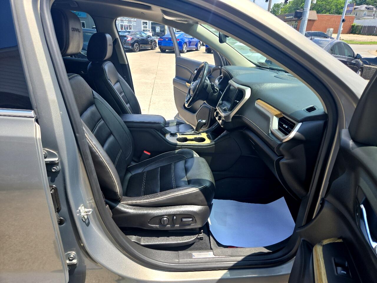 GMC Acadia AWD 4dr Denali 2019 GMC Acadia AWD 4dr Denali 2019