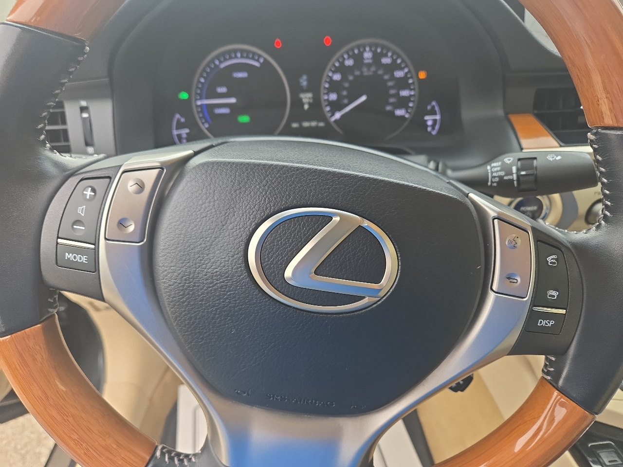 Lexus ES 300h 4dr Sdn Hybrid 2015 Lexus ES 300h 4dr Sdn Hybrid 2015