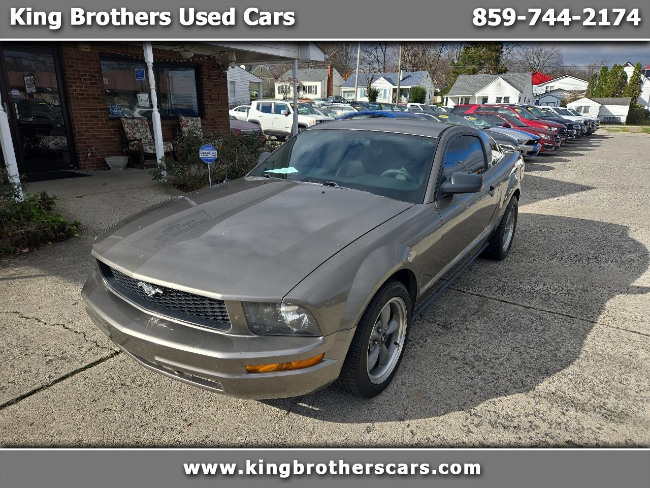 2005 Ford Mustang 2dr Cpe Premium