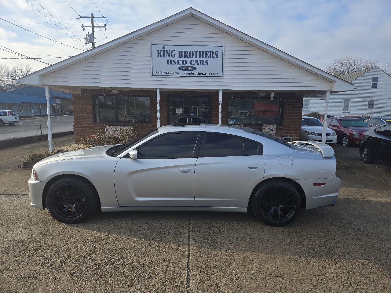 Dodge Charger 4dr Sdn SXT Plus RWD 2012