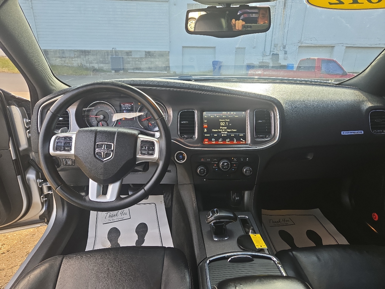 Dodge Charger 4dr Sdn SXT Plus RWD 2012