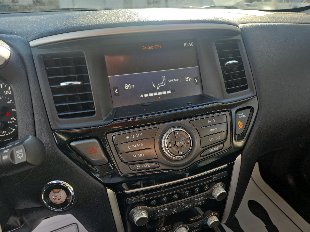 Nissan Pathfinder 4x4 SV 2020