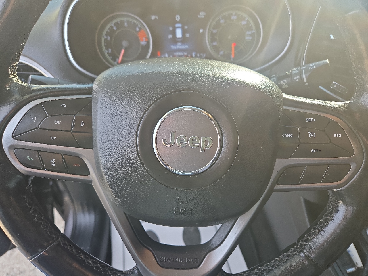 Jeep Cherokee Limited FWD 2020