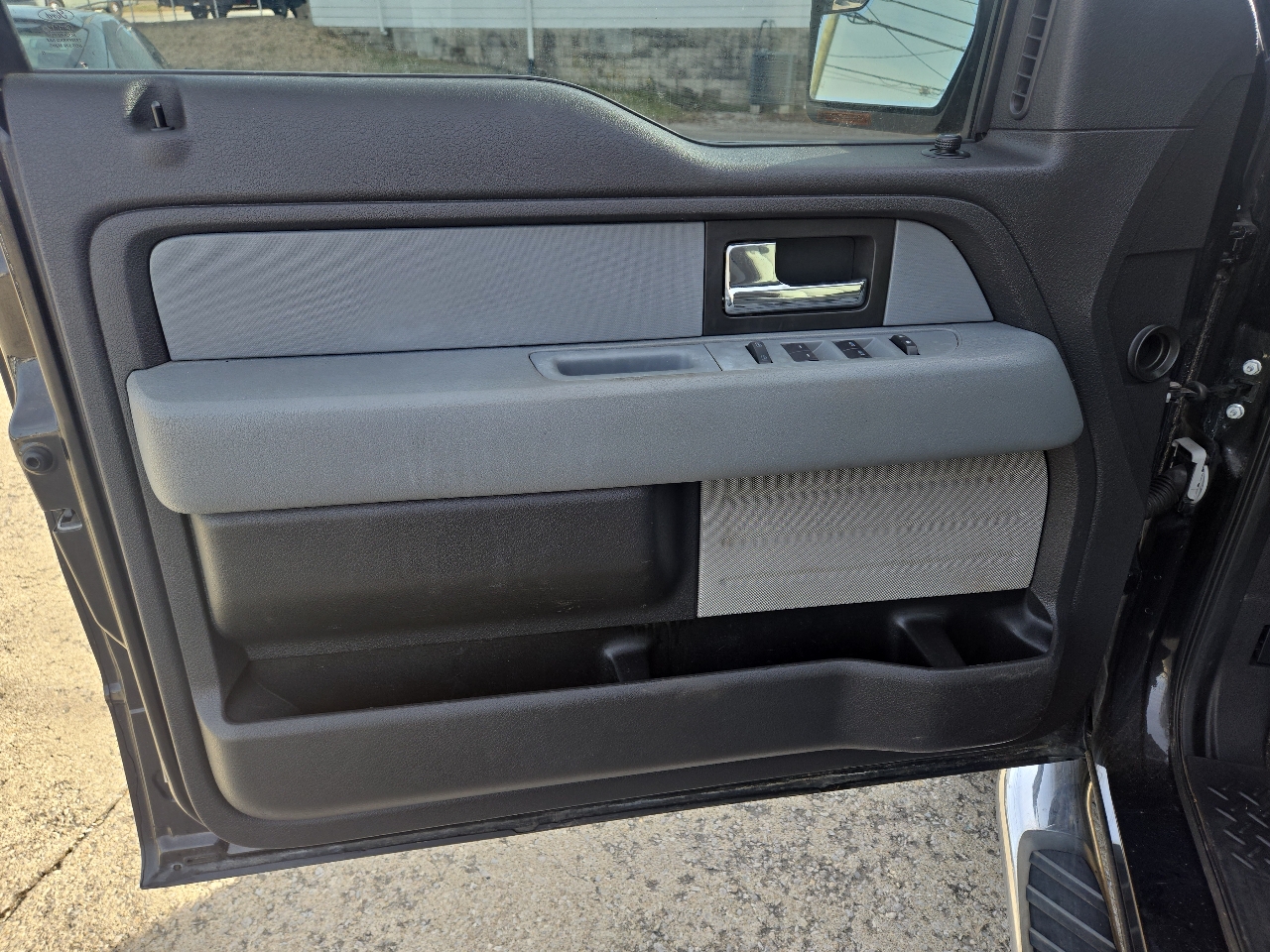 Ford F-150 4WD SuperCrew 145" XLT 2013