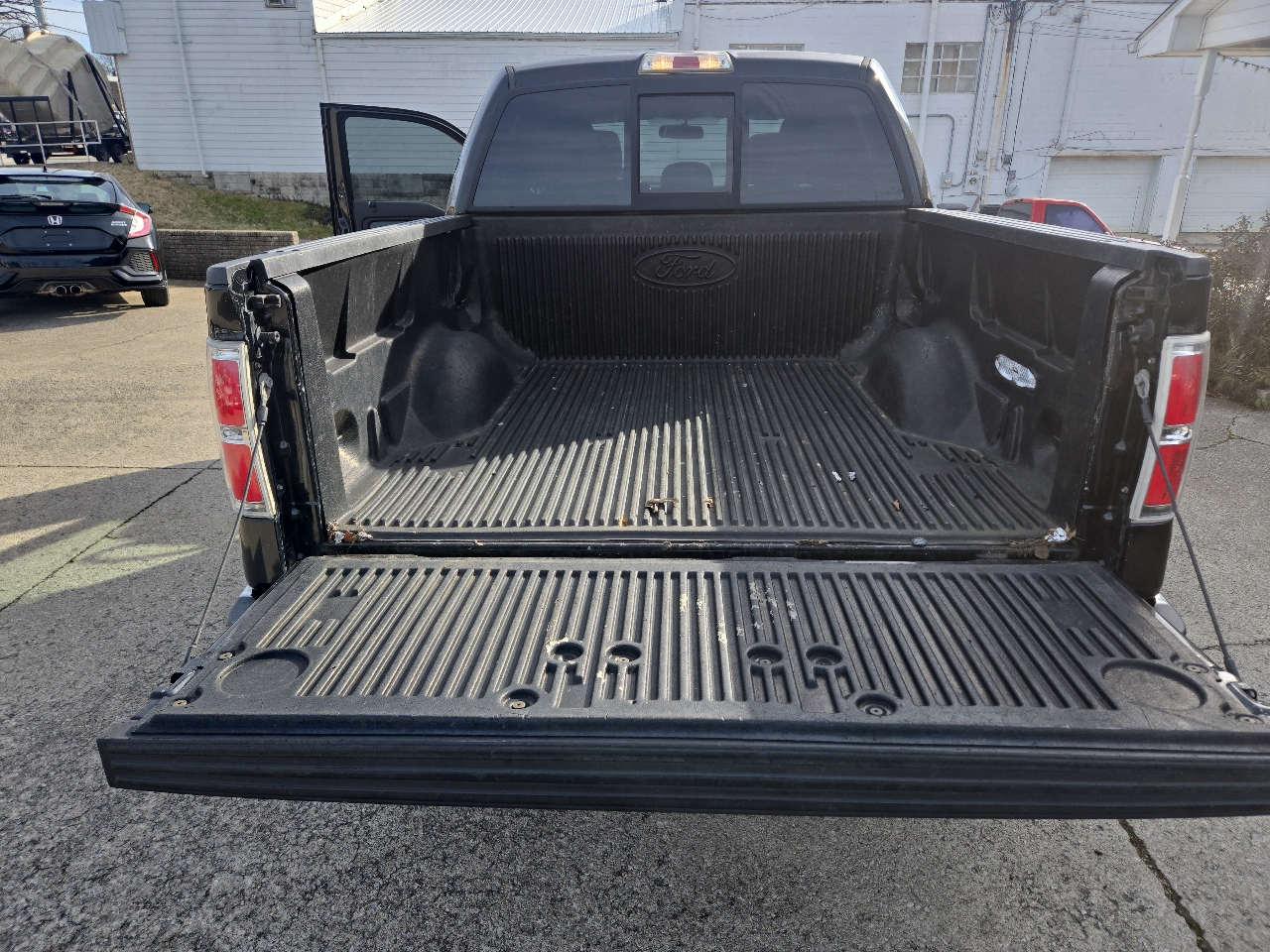 Ford F-150 4WD SuperCrew 145" XLT 2013