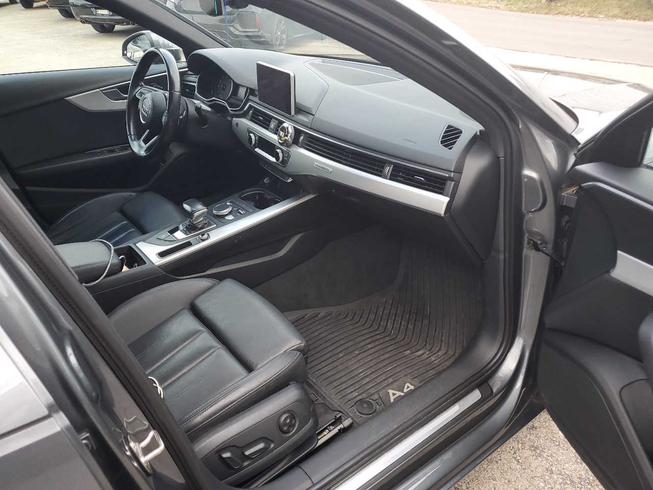 Audi A4 2.0 TFSI Auto Premium quattro AWD 2017