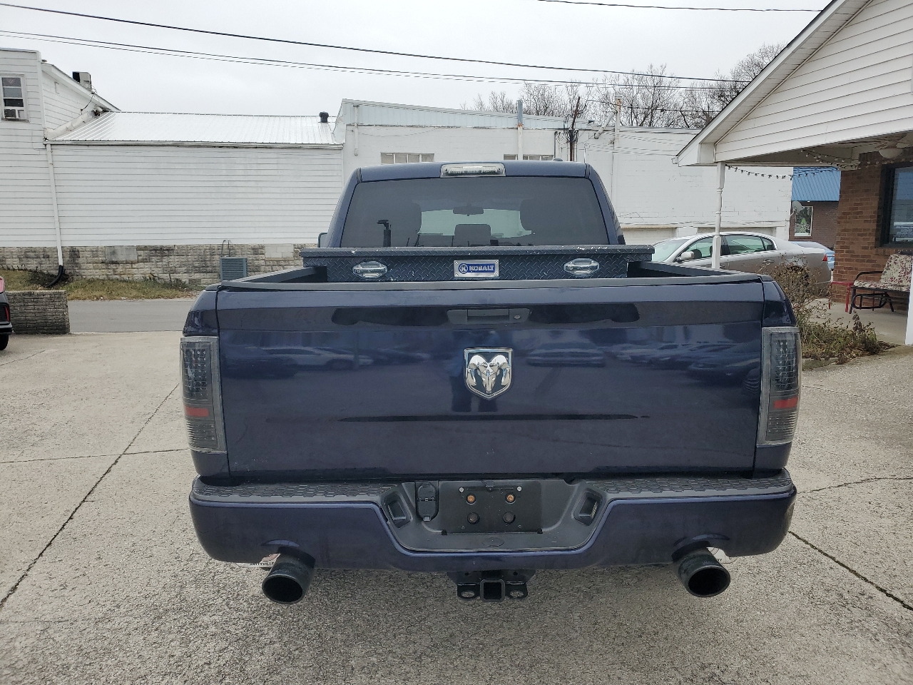 RAM 1500 4WD Quad Cab 140.5" Express 2012