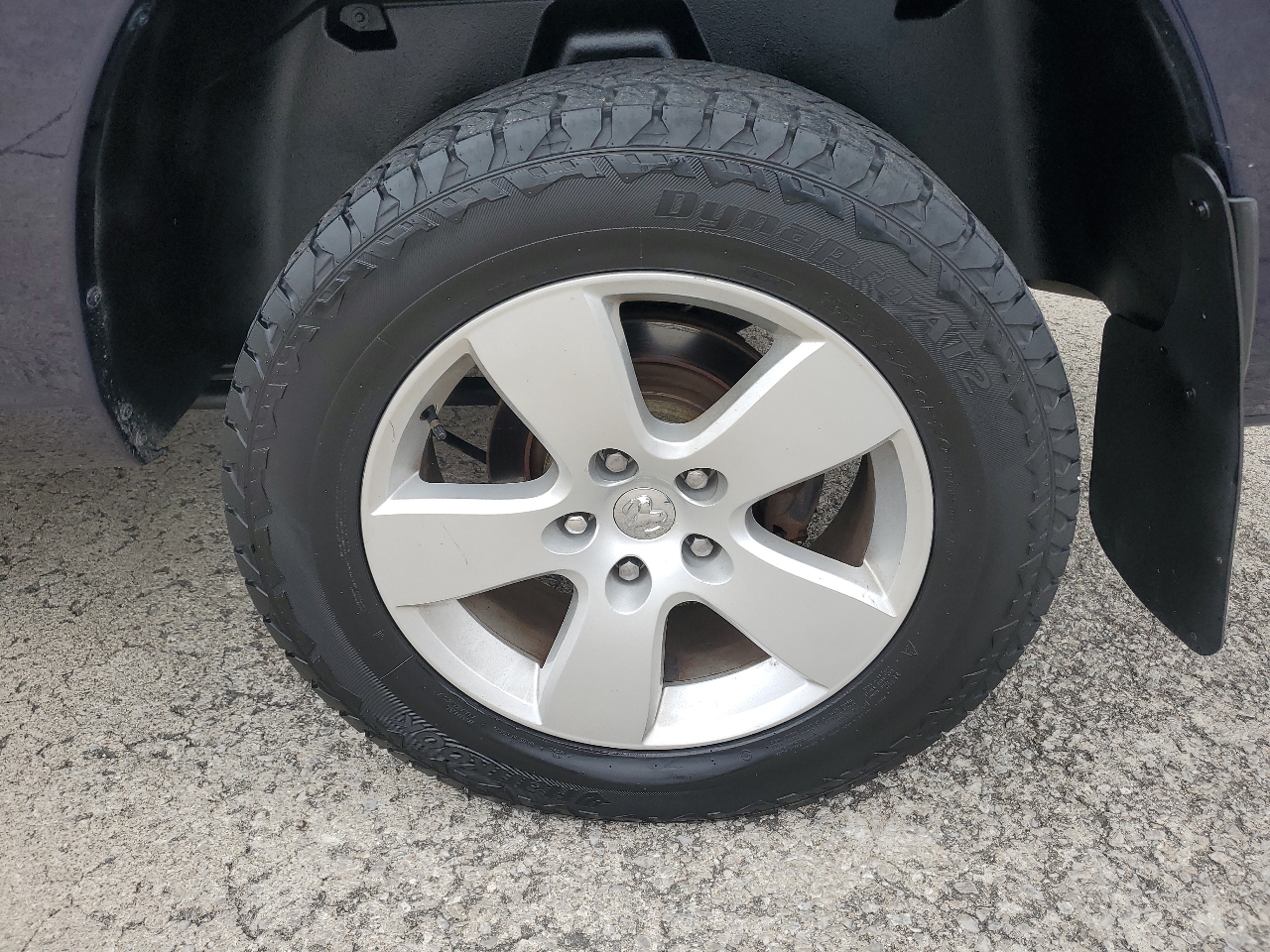 RAM 1500 4WD Quad Cab 140.5" Express 2012