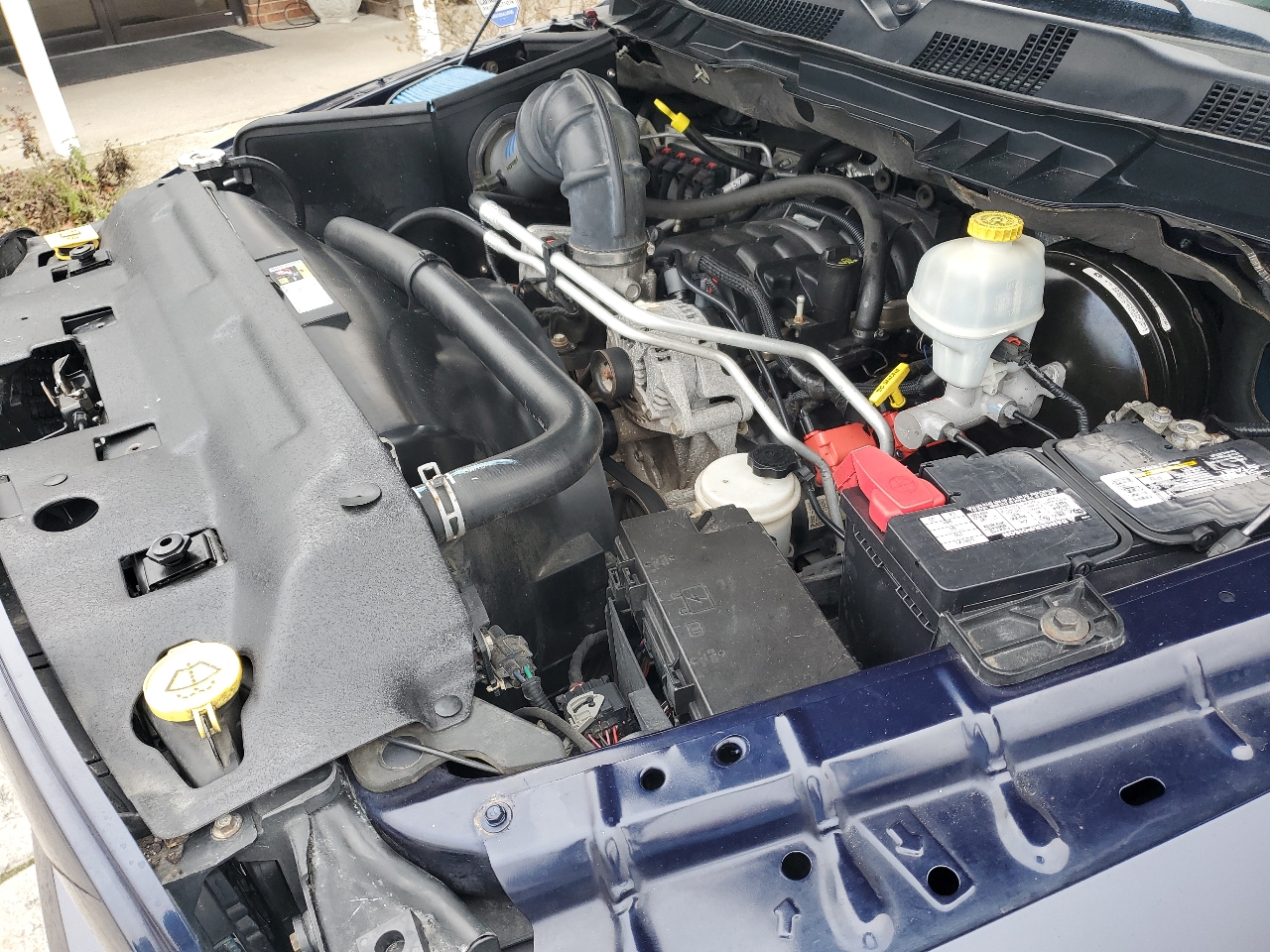 RAM 1500 4WD Quad Cab 140.5" Express 2012