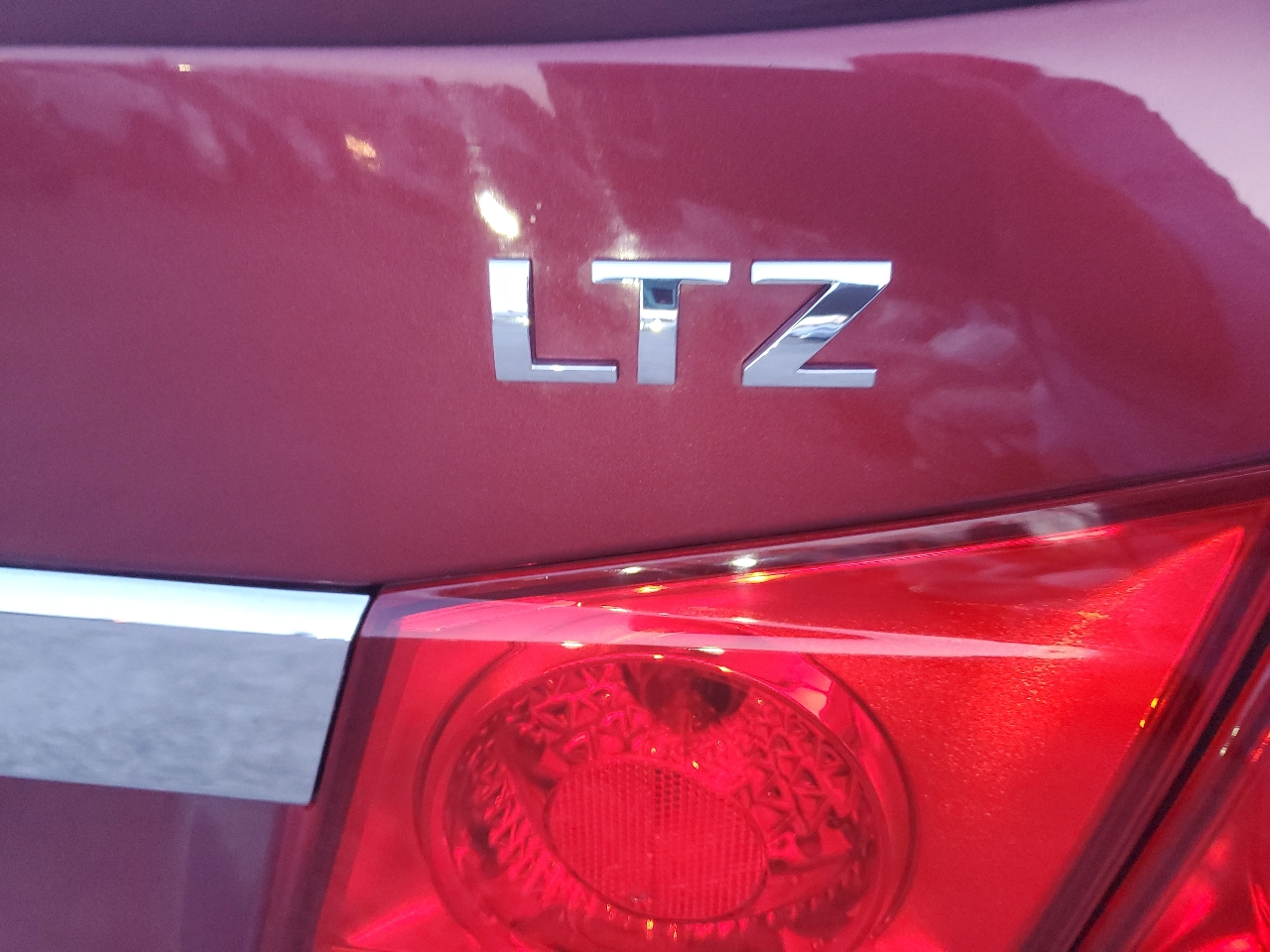 Chevrolet Cruze Limited 4dr Sdn LTZ 2016