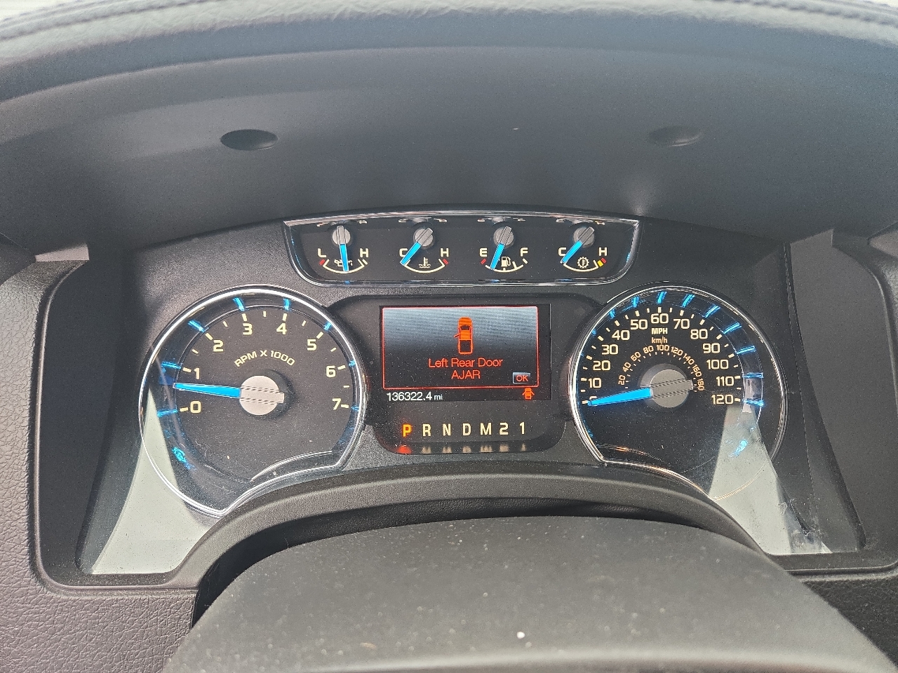 Ford F-150 4WD SuperCrew 145" Lariat 2014