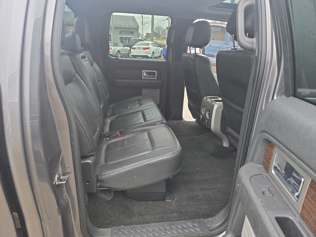 Ford F-150 4WD SuperCrew 145" Lariat 2014