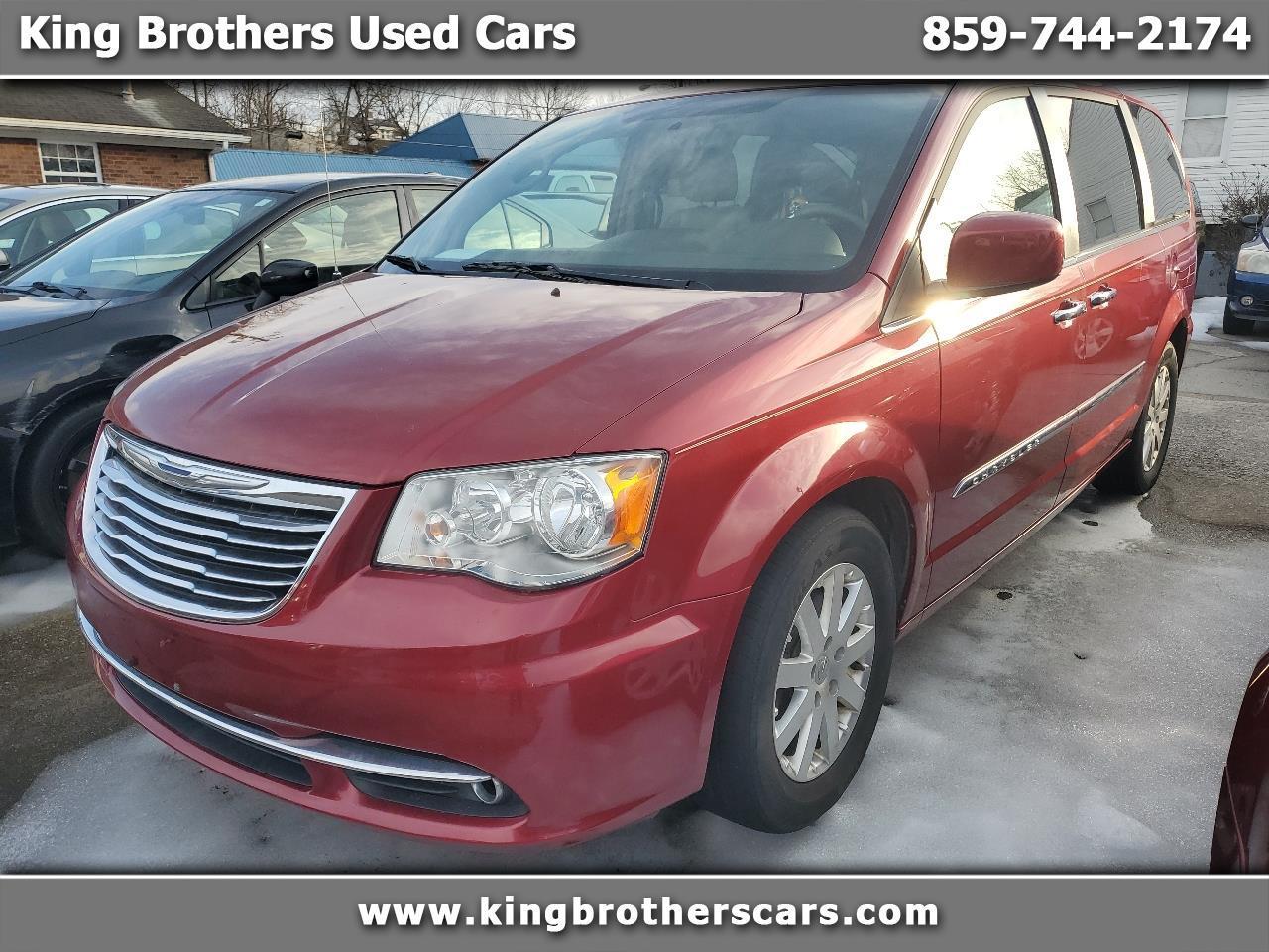 2016 Chrysler Town & Country 4dr Wgn Touring