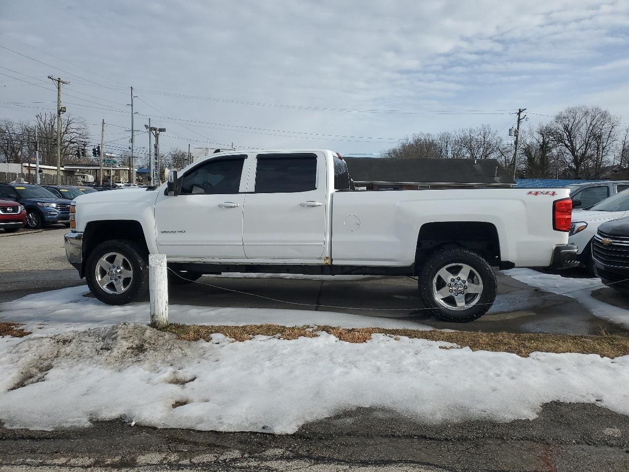 Chevrolet Silverado 2500HD 4WD Crew Cab 153.7" LT 2015