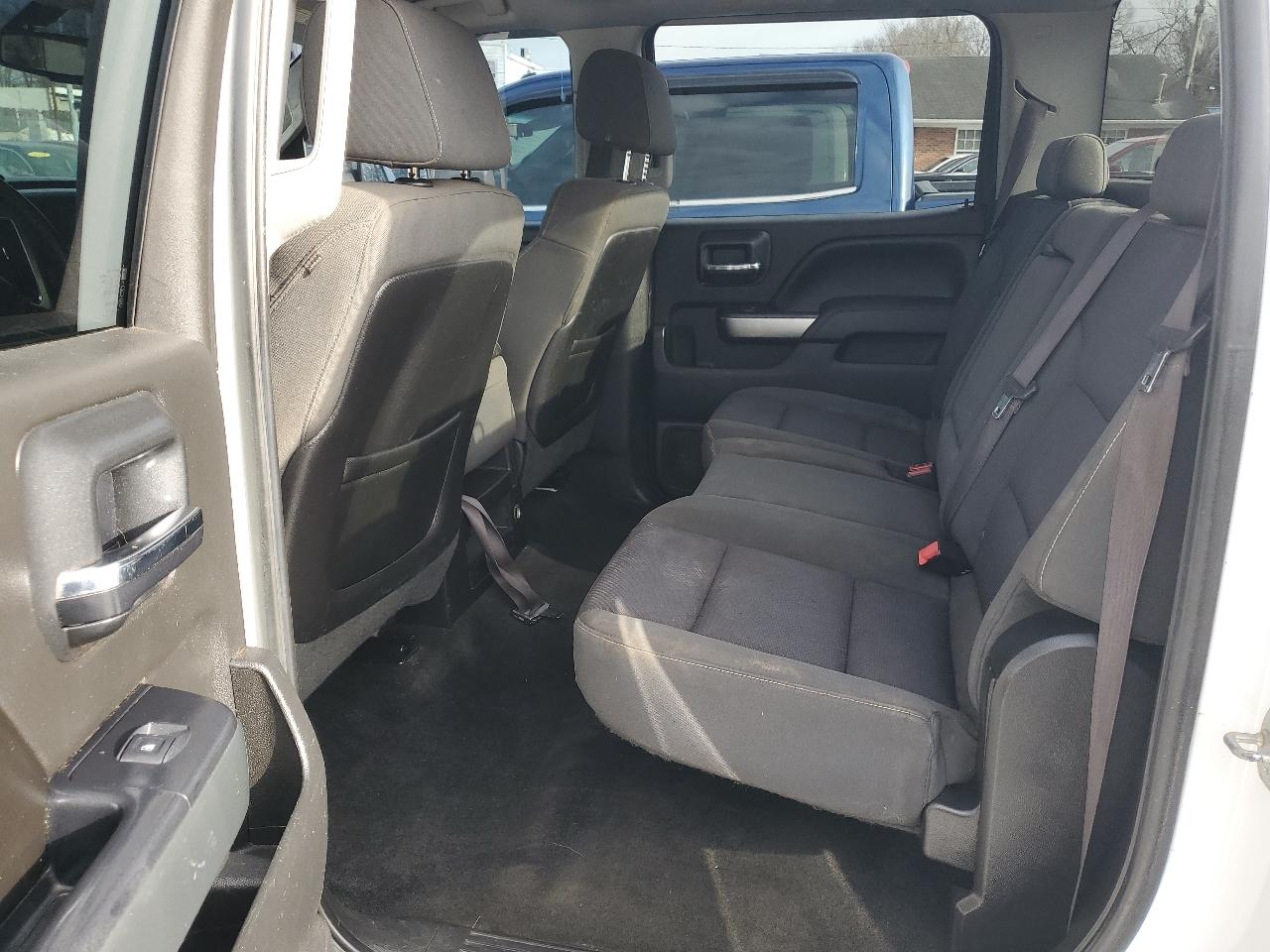 Chevrolet Silverado 2500HD 4WD Crew Cab 153.7" LT 2015