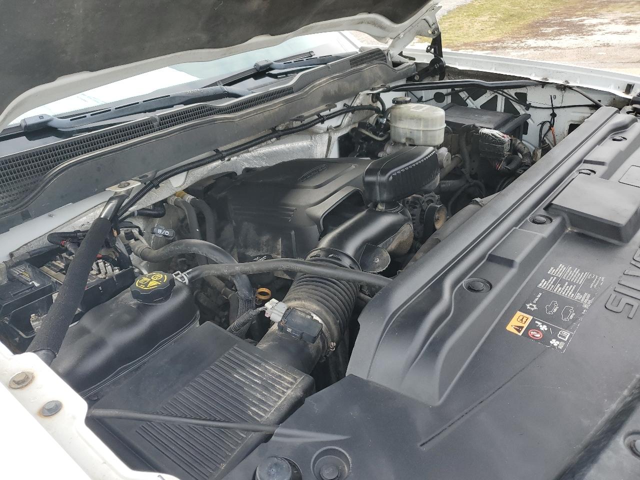 Chevrolet Silverado 2500HD 4WD Crew Cab 153.7" LT 2015