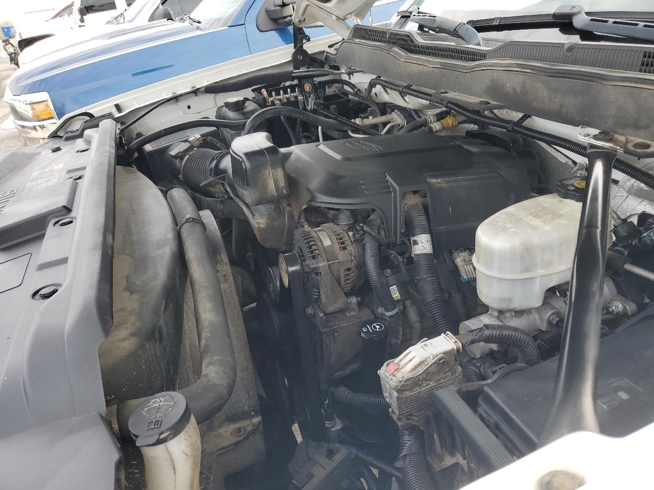 Chevrolet Silverado 2500HD 4WD Crew Cab 153.7" LT 2015