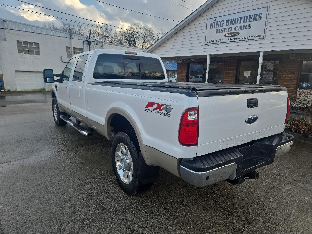 Ford Super Duty F-350 SRW 4WD Crew Cab 156" Lariat 2010