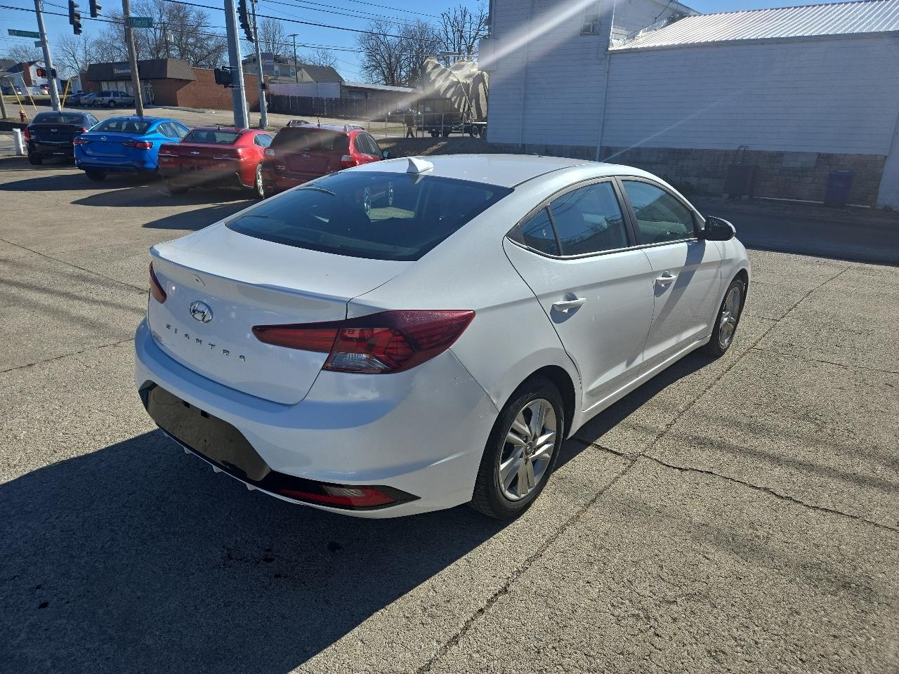 Hyundai Elantra SEL IVT 2020